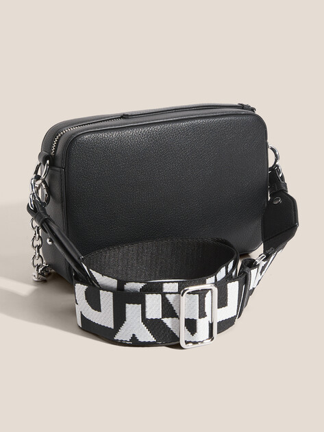 Женская сумка  DKNY GREENPOINT CAMERA BAG, Артикул R41EKB91, черный | 4027388. Ракурс 3