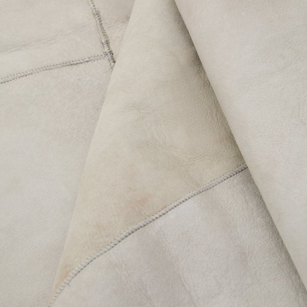 Ковер из натуральной овчины 2.5x2м MAISON DAVID, Артикул IM-RUG 2.5x2m, зелено-серый | 4037160. Ракурс 4