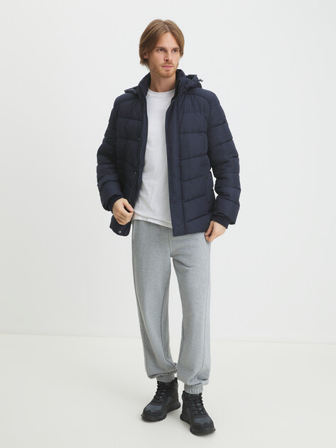 Мужской пуховик GEOX M LEITAN, Артикул M4628C, темно-синий | 4059683. Ракурс 2 Мужской пуховик GEOX M LEITAN, Артикул M4628C, темно-синий | 4059683. Ракурс 2
