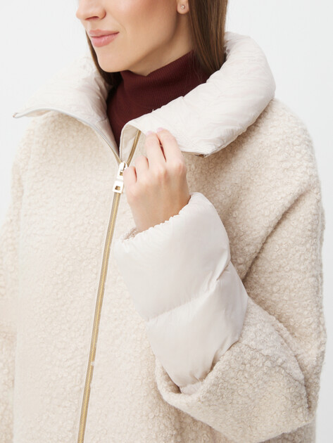 Женский пуховик GEOX W CALITHE, Артикул W4615F, молочно-бежевый | 4060634. Ракурс 3