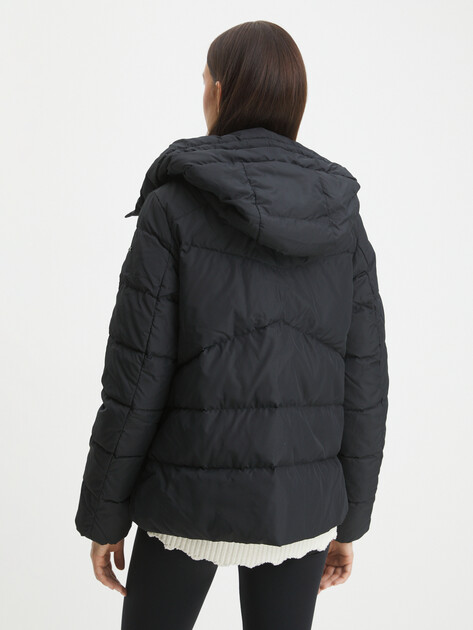 Женский пуховик GEOX W DALYLA, Артикул W4626C, черный | 4064630. Ракурс 4