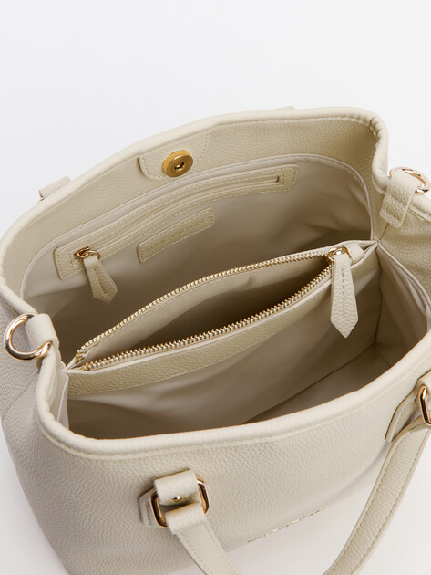 Женский тоут VALENTINO BRIXTON, Артикул VBS7LX05, молочно-белый | 4071053. Ракурс 4 Женский тоут VALENTINO BRIXTON, Артикул VBS7LX05, молочно-белый | 4071053. Ракурс 4