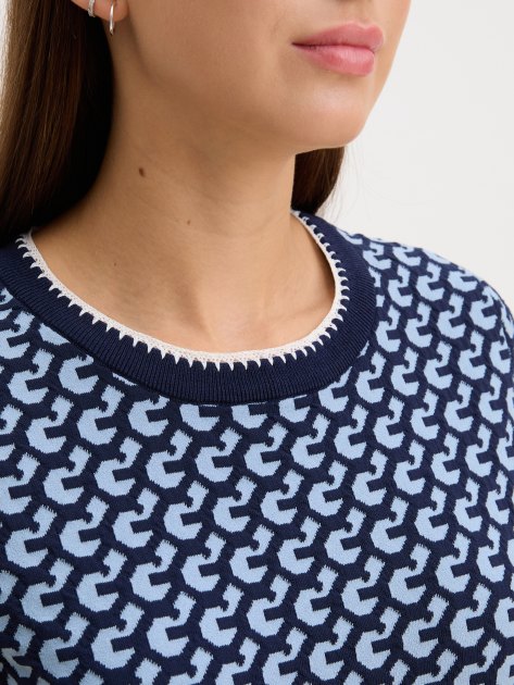 Топ GUESS ASHLEY RN SS MONOGRAM SWTR, Артикул W4YR07Z3FG0, синий | 4078125. Ракурс 3