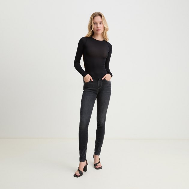 Женские джинсы скинни GUESS SHAPE UP POWER, Артикул W4YA25D5DY1, черный | 4078425. Ракурс 2 Женские джинсы скинни GUESS SHAPE UP POWER, Артикул W4YA25D5DY1, черный | 4078425. Ракурс 2