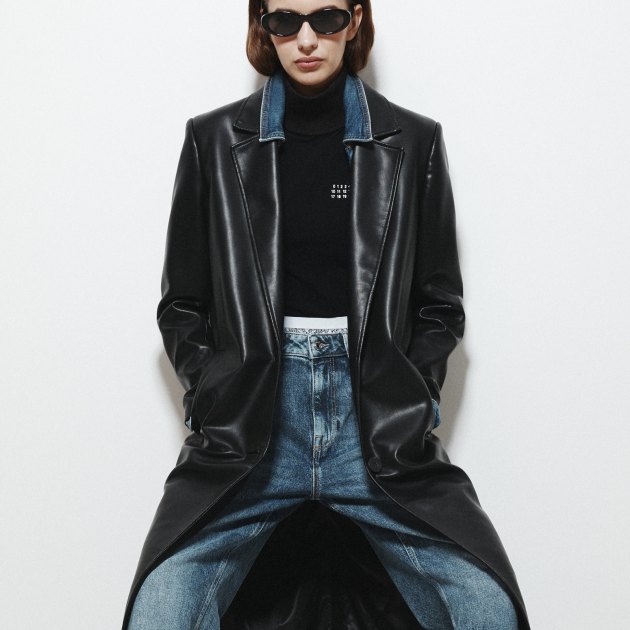 Женские прямые джинсы GUESS HOLLYWOOD, Артикул W4YA73D4WBF, синий | 4078445. Ракурс 5