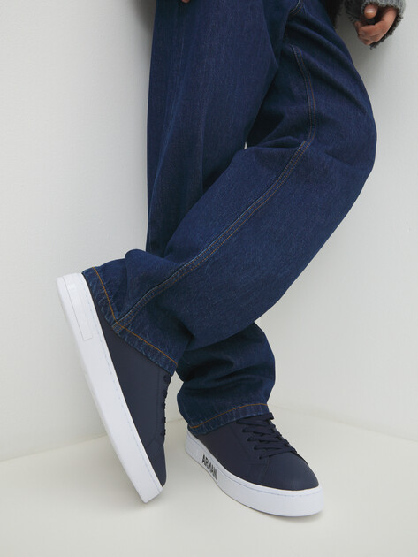 Мужские кеды ARMANI EXCHANGE, Артикул XUX216, темно-синий | 4079360. Ракурс 2