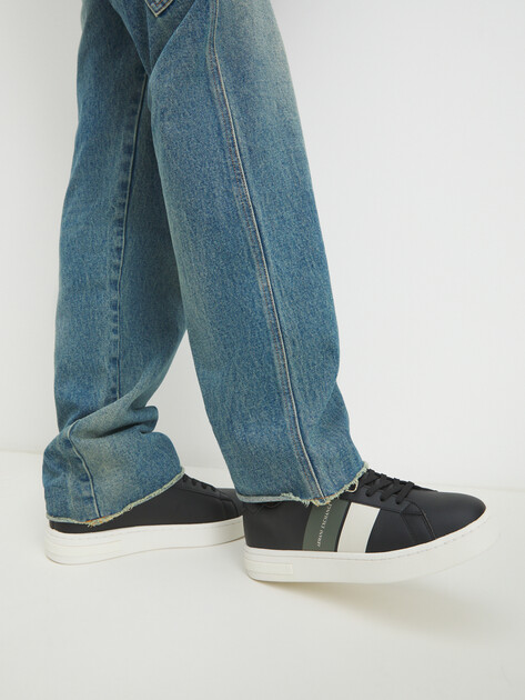 Мужские кеды ARMANI EXCHANGE, Артикул XUX217, черный | 4079361. Ракурс 2