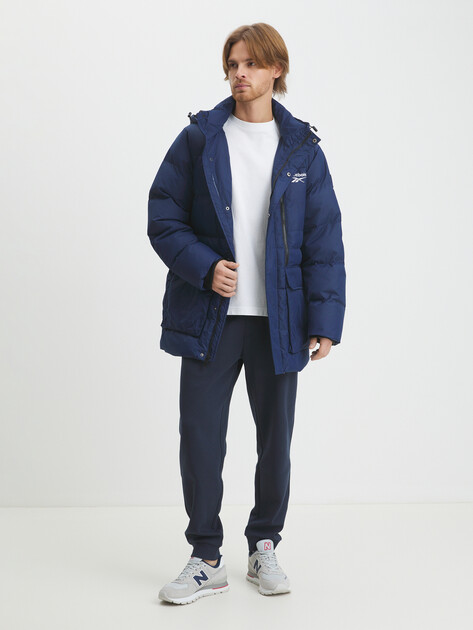 Мужской пуховик REEBOK Q4D PUFFER PARKA, Артикул OMRB1273VN, темно-синий | 4081263. Ракурс 2 Мужской пуховик REEBOK Q4D PUFFER PARKA, Артикул OMRB1273VN, темно-синий | 4081263. Ракурс 2