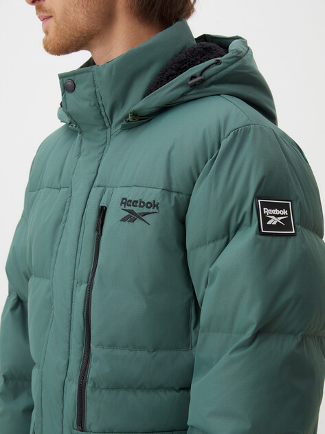 Мужской пуховик REEBOK Q4D PUFFER PARKA, Артикул OMRB1273SG, серо-зеленый | 4081272. Ракурс 3 Мужской пуховик REEBOK Q4D PUFFER PARKA, Артикул OMRB1273SG, серо-зеленый | 4081272. Ракурс 3