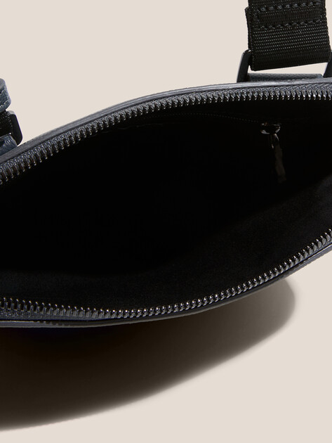 Мужская сумка через плечо ARMANI EXCHANGE DINO, Артикул 952391, темно-синий | 4081382. Ракурс 5