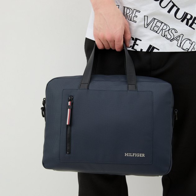 Мужская сумка для ноутбука TOMMY HILFIGER TH PIQUE SLIM COMPUTER BAG, Артикул AM0AM11784, темно-синий | 4082028. Ракурс 1