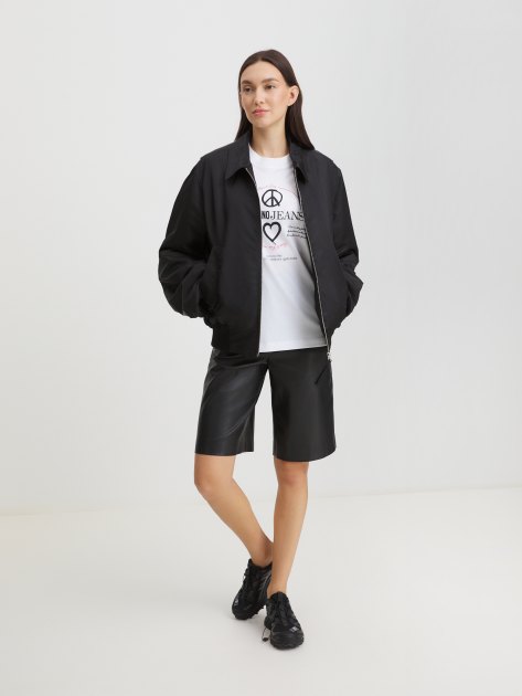 Женская футболка MO5CH1NO JEANS PAINTER, Артикул 0707 FW24, белый | 4082112. Ракурс 2 Женская футболка MO5CH1NO JEANS PAINTER, Артикул 0707 FW24, белый | 4082112. Ракурс 2