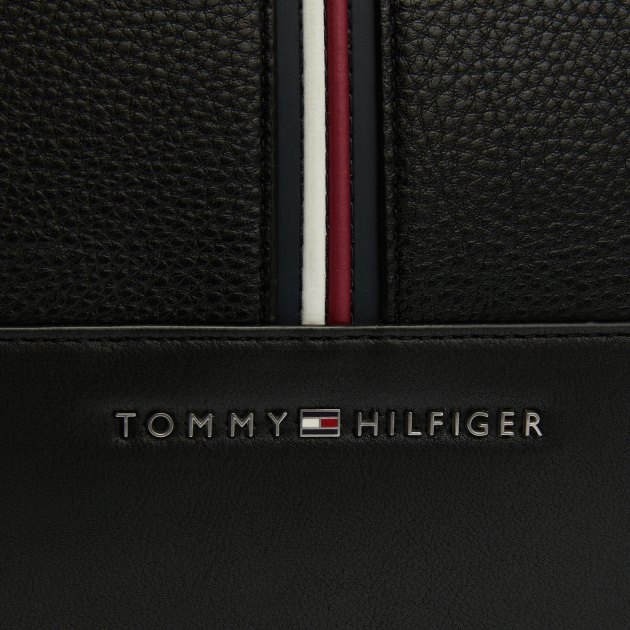 Мужская сумка для ноутбука TOMMY HILFIGER TH CENTRAL SLIM COMPUTER BAG, Артикул AM0AM11781, черный | 4085933. Ракурс 4 Мужская сумка для ноутбука TOMMY HILFIGER TH CENTRAL SLIM COMPUTER BAG, Артикул AM0AM11781, черный | 4085933. Ракурс 4