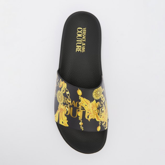 Мужские сланцы VERSACE JEANS COUTURE SLIDE, Артикул 77YA3SQ4, черный | 4091992. Ракурс 5 Мужские сланцы VERSACE JEANS COUTURE SLIDE, Артикул 77YA3SQ4, черный | 4091992. Ракурс 5