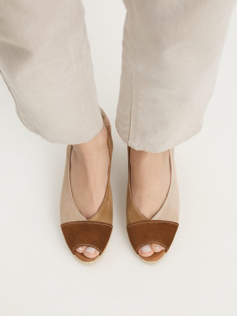 Босоножки LA MAISON DE L'ESPADRILLE, Артикул RV815, светло-коричневый | 4096400. Ракурс 7 Босоножки LA MAISON DE L'ESPADRILLE, Артикул RV815, светло-коричневый | 4096400. Ракурс 7