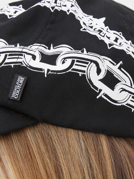 Женская бейсболка VERSACE JEANS COUTURE PRINT CHAIN COUTURE, Артикул 77HAZK17, черный | 4103013. Ракурс 3