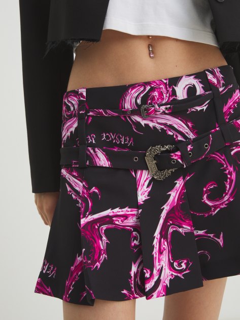 Юбка мини VERSACE JEANS COUTURE PRINT CHROMO COUTURE, Артикул 77HAE814, черный | 4103109. Ракурс 3