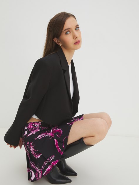 Юбка мини VERSACE JEANS COUTURE PRINT CHROMO COUTURE, Артикул 77HAE814, черный | 4103109. Ракурс 6
