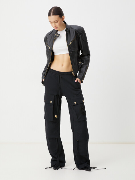 Женские брюки карго JUST CAVALLI CARGO TROUSERS, Артикул 77PAAE16, черный | 4105481. Ракурс 2 Женские брюки карго JUST CAVALLI CARGO TROUSERS, Артикул 77PAAE16, черный | 4105481. Ракурс 2