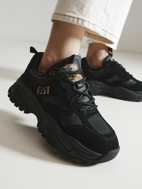 Женские кроссовки JUST CAVALLI JORDIE, Артикул 77RA3SC1, черный | 4107072. Ракурс 2 Женские кроссовки JUST CAVALLI JORDIE, Артикул 77RA3SC1, черный | 4107072. Ракурс 2