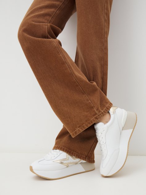 Женские кроссовки LIU∙JO DREAMY 03, Артикул BF4039, белый | 4116704. Ракурс 2