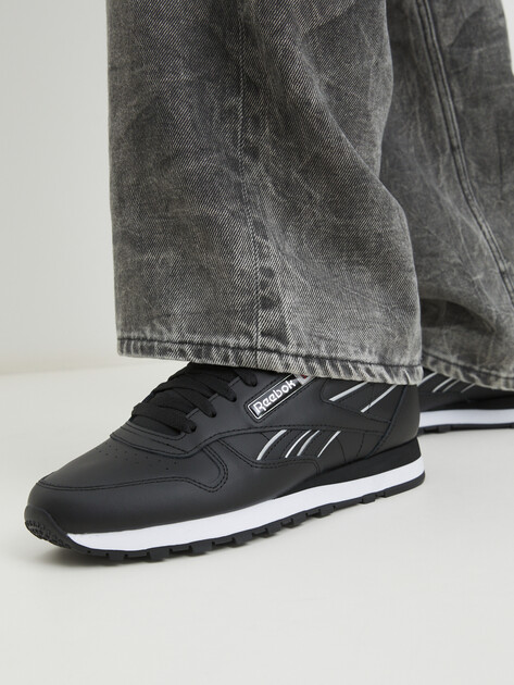 Кроссовки REEBOK CLASSIC LEATHER, Артикул CLASSIC LEATHER, черный | 4123665. Ракурс 2 Кроссовки REEBOK CLASSIC LEATHER, Артикул CLASSIC LEATHER, черный | 4123665. Ракурс 2