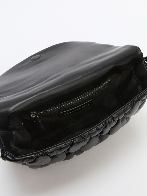 Женский сэдл KARL LAGERFELD k/signature kuilt flap shb, Артикул 246W3006, черный | 4125178. Ракурс 5