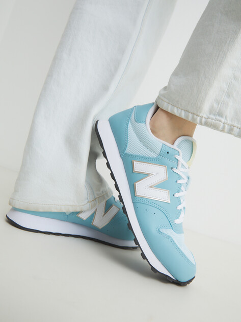 Кроссовки NEW BALANCE 500 GW500 БЛЕДНО-ГОЛУБОЙ купить в