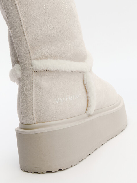 Женские угги VALENTINO KIRA, Артикул 91K1302SYN, молочно-бежевый | 4202705. Ракурс 5 Женские угги VALENTINO KIRA, Артикул 91K1302SYN, молочно-бежевый | 4202705. Ракурс 5