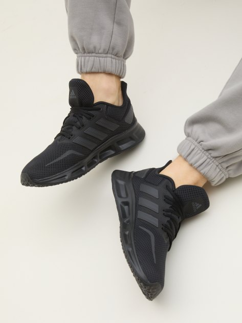 Мужские кроссовки ADIDAS SHOWTHEWAY 2.0, Артикул SHOWTHEWAY 2.0, черный | 4203884. Ракурс 2 Мужские кроссовки ADIDAS SHOWTHEWAY 2.0, Артикул SHOWTHEWAY 2.0, черный | 4203884. Ракурс 2