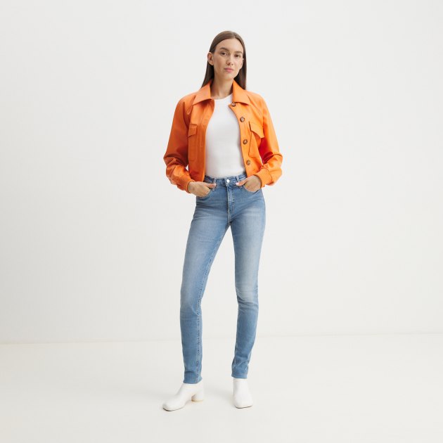 Женские джинсы скинни CALVIN KLEIN JEANS MID RISE SKINNY, Артикул J20J221580, голубой | 4213616. Ракурс 2