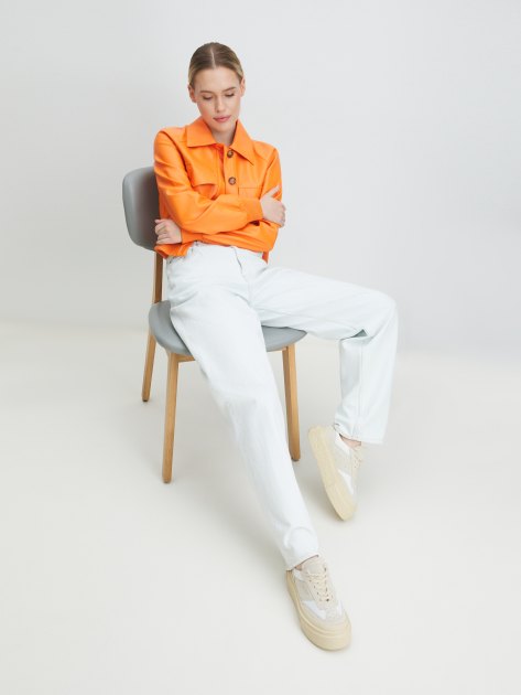 Женские широкие джинсы CALVIN KLEIN JEANS 90'S STRAIGHT, Артикул J20J222438, белый | 4213624. Ракурс 5 Женские широкие джинсы CALVIN KLEIN JEANS 90'S STRAIGHT, Артикул J20J222438, белый | 4213624. Ракурс 5