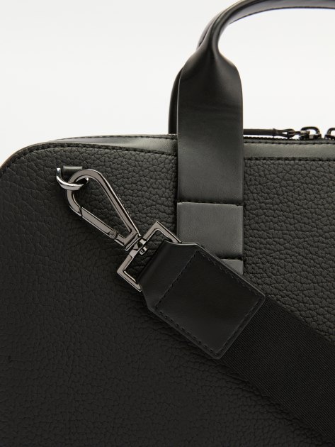 Мужская сумка для ноутбука CALVIN KLEIN MODERN BAR SLIM LAPT, Артикул K50K511246, черный | 4213627. Ракурс 4 Мужская сумка для ноутбука CALVIN KLEIN MODERN BAR SLIM LAPT, Артикул K50K511246, черный | 4213627. Ракурс 4