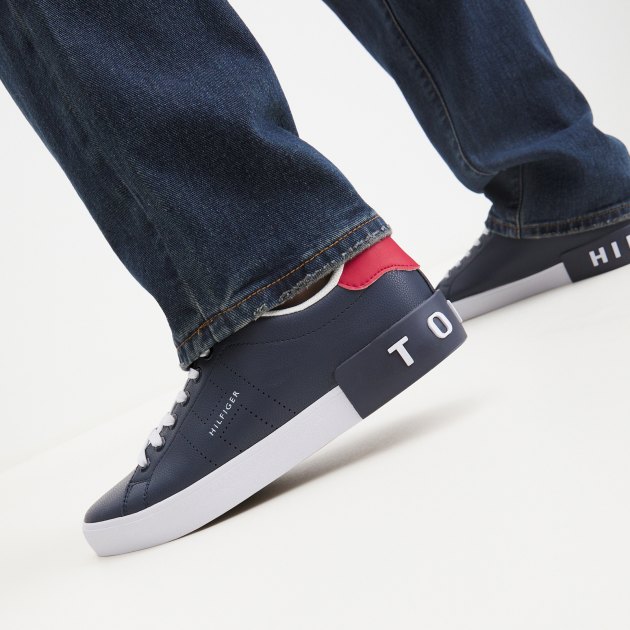 Мужские кеды TOMMY HILFIGER REZMON, Артикул REZMON, темно-синий | 4216348. Ракурс 2 Мужские кеды TOMMY HILFIGER REZMON, Артикул REZMON, темно-синий | 4216348. Ракурс 2