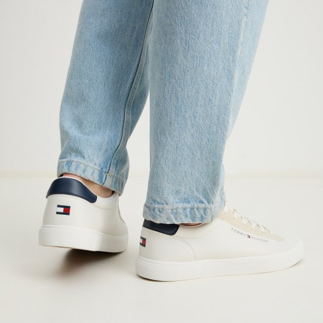 Мужские кеды TOMMY HILFIGER RIBBY, Артикул RIBBY, молочно-белый | 4216504. Ракурс 5 Мужские кеды TOMMY HILFIGER RIBBY, Артикул RIBBY, молочно-белый | 4216504. Ракурс 5