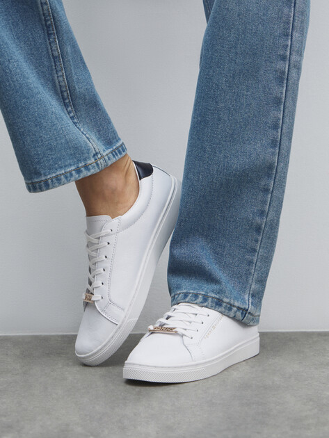 Женские кеды TOMMY HILFIGER ESSENTIAL SNEAKER, Артикул FW0FW03682, белый | 4224434. Ракурс 6 Женские кеды TOMMY HILFIGER ESSENTIAL SNEAKER, Артикул FW0FW03682, белый | 4224434. Ракурс 6