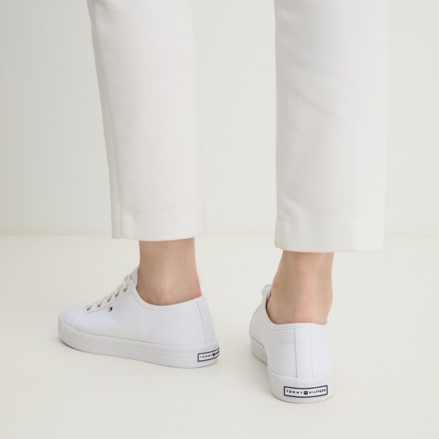 Женские кеды TOMMY HILFIGER ESSENTIAL NAUTICAL SNEAKER, Артикул FW0FW06512, белый | 4224443. Ракурс 7 Женские кеды TOMMY HILFIGER ESSENTIAL NAUTICAL SNEAKER, Артикул FW0FW06512, белый | 4224443. Ракурс 7