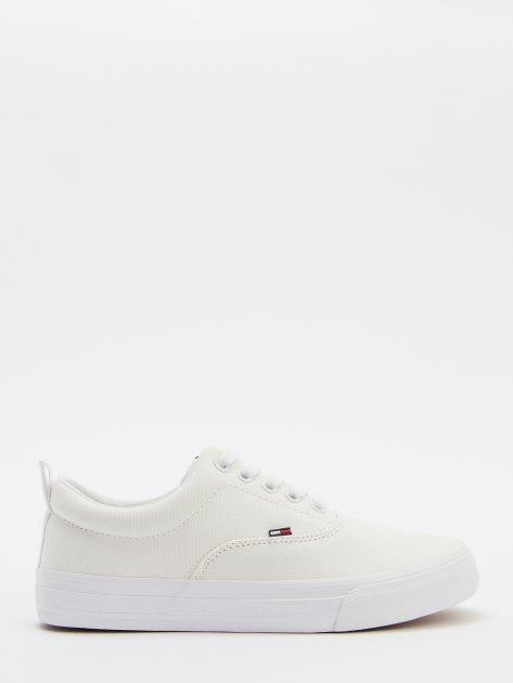 Женские кеды TOMMY JEANS WMN CLASSIC TOMMY JEANS SNEAKER, Артикул EN0EN00986, молочно-белый | 4224478. Ракурс 3 Женские кеды TOMMY JEANS WMN CLASSIC TOMMY JEANS SNEAKER, Артикул EN0EN00986, молочно-белый | 4224478. Ракурс 3