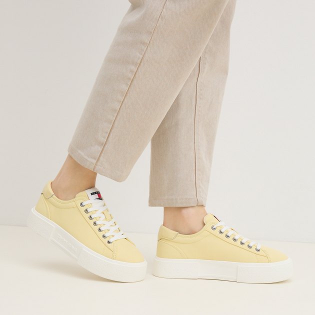 Женские кеды TOMMY JEANS, Артикул EN0EN02480(K), желтый | 4235045. Ракурс 5 Женские кеды TOMMY JEANS, Артикул EN0EN02480(K), желтый | 4235045. Ракурс 5