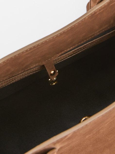 Женский тоут CALZETTI, Артикул ASHLEY MAXI, бежево-коричневый | 4250321. Ракурс 6 Женский тоут CALZETTI, Артикул ASHLEY MAXI, бежево-коричневый | 4250321. Ракурс 6