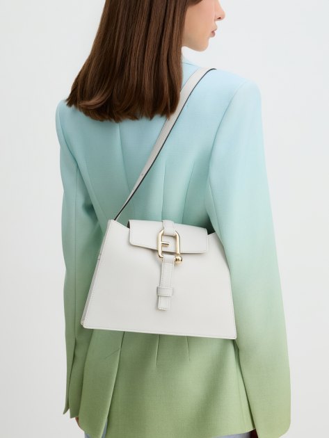 Женская сумка на плечо FURLA, Артикул FURLA NUVOLA S SHOULDER BAG, бледно-серый | 4259717. Ракурс 2 Женская сумка на плечо FURLA, Артикул FURLA NUVOLA S SHOULDER BAG, бледно-серый | 4259717. Ракурс 2