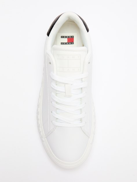 Мужские кеды TOMMY JEANS Essential Leather Embossed Chunky Trainers, Артикул EM0EM01159, белый | 4267958. Ракурс 5 Мужские кеды TOMMY JEANS Essential Leather Embossed Chunky Trainers, Артикул EM0EM01159, белый | 4267958. Ракурс 5