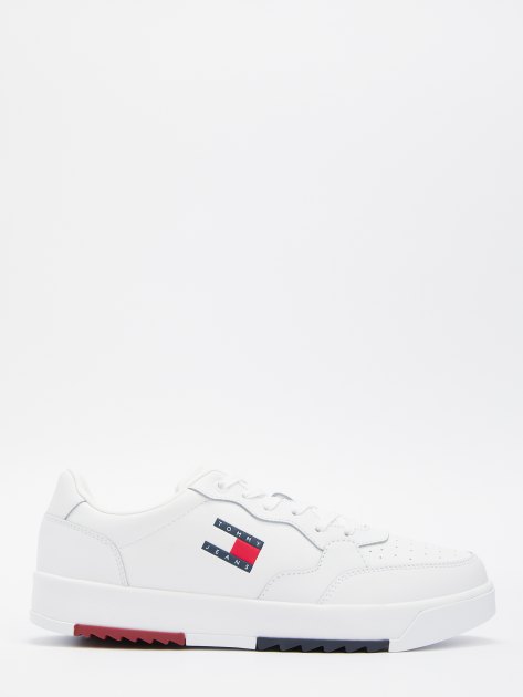 Мужские кеды TOMMY JEANS RETRO ESSENTIAL LOGO CLEAT TRAINERS, Артикул EM0EM01397, белый | 4268365. Ракурс 3 Мужские кеды TOMMY JEANS RETRO ESSENTIAL LOGO CLEAT TRAINERS, Артикул EM0EM01397, белый | 4268365. Ракурс 3