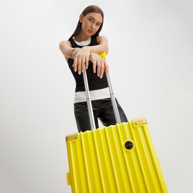 Чемодан MIRONPAN, Артикул 32401 S, лимонный | 4270867. Ракурс 2