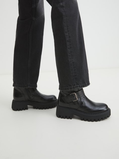 Женские полусапоги EASY BY LORIBLU, Артикул 4TLB51, черный | 4274439. Ракурс 2