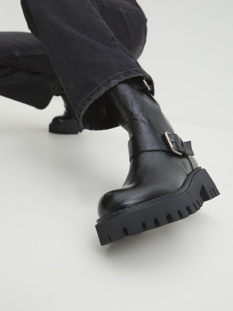 Женские полусапоги EASY BY LORIBLU, Артикул 4TLB51, черный | 4274439. Ракурс 7