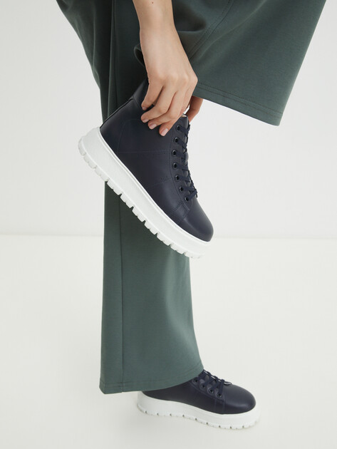 Женские высокие кеды TENDANCE, Артикул HC6412X-3, темно-синий | 4277873. Ракурс 2