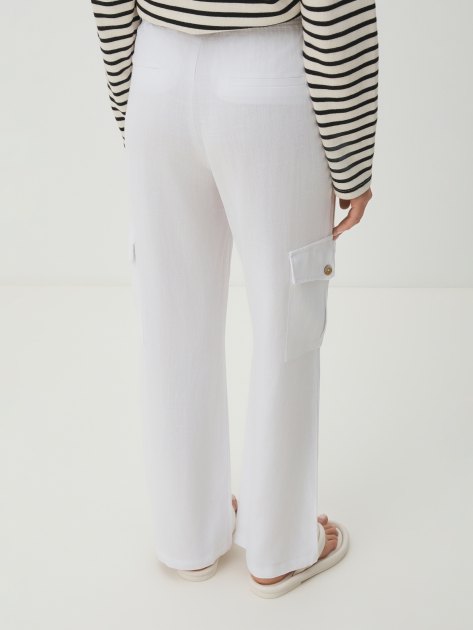 Женские брюки карго MAISON DAVID, Артикул BLN929, белый | 4278436. Ракурс 4