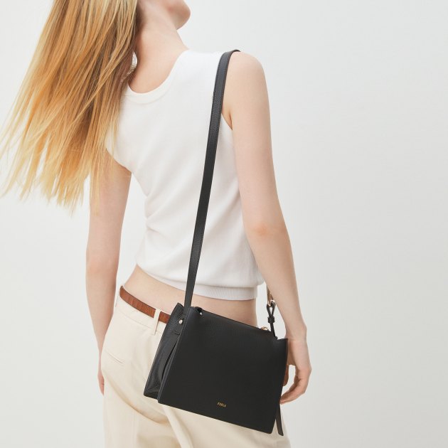 Кросс-боди FURLA, Артикул FURLA NUVOLA S CROSSBODY, черный | 4278652. Ракурс 2 Кросс-боди FURLA, Артикул FURLA NUVOLA S CROSSBODY, черный | 4278652. Ракурс 2