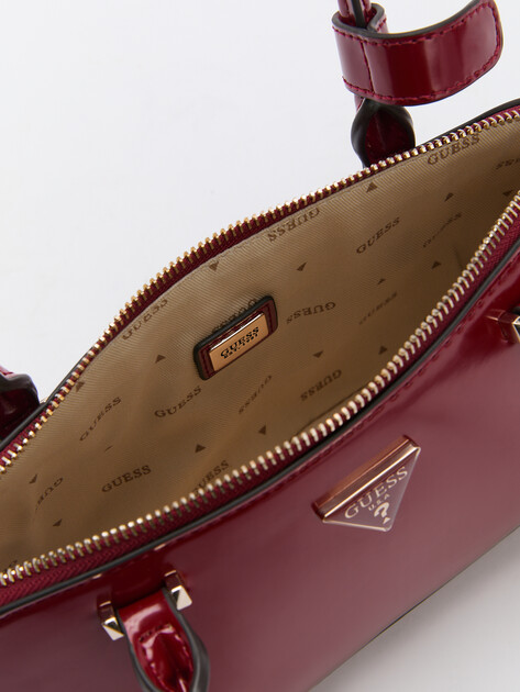 Женская сумка  GUESS ARNELA SHOULDER SATCHEL, Артикул HWNG9496080, вишневый | 4286436. Ракурс 5